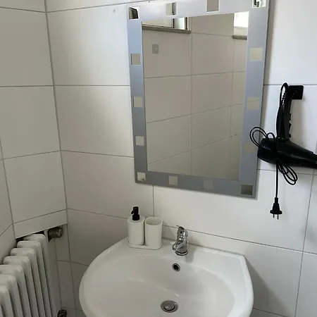 דירה For Rent 03